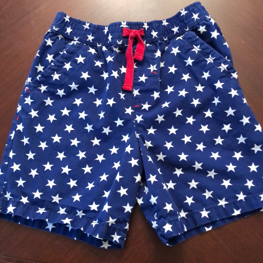 JK Boys stars shorts EUC